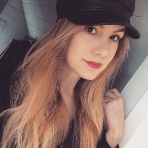 Meet your Posher, Julia